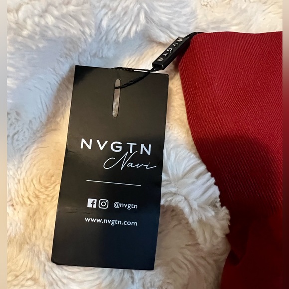 NWT! NVGTN Carmine Solid Seamless legging - Picture 4 of 5